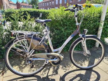 Damesfiets  beschikbaar voor biedingen