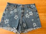 Short korte broek bloemen high waist mt 42 clockhouse, Zo goed als nieuw, W33 - W36 (confectie 42/44), C&A, Verzenden