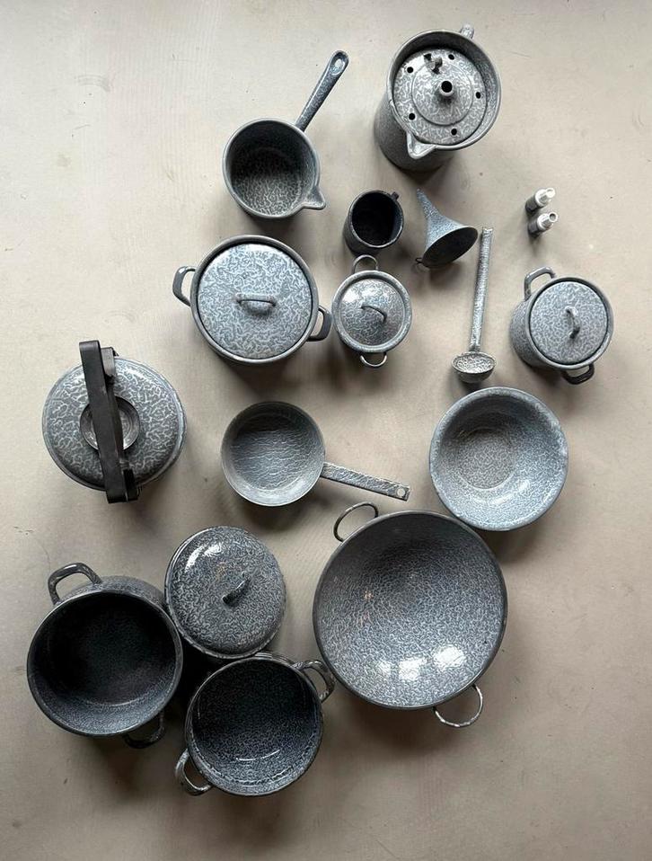 Vintage geëmailleerde keukengerei set, Antiek en Kunst, Antiek | Emaille, Ophalen