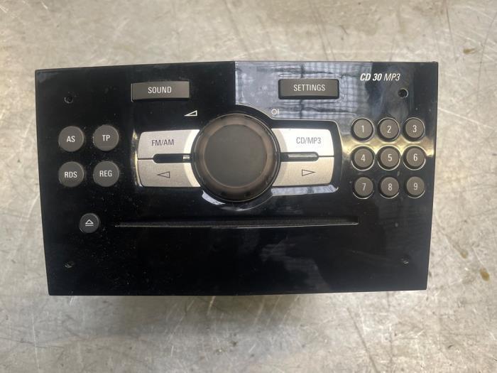 Radio van een Opel Corsa, Auto-onderdelen, Elektronica en Kabels, Opel, Gebruikt, 3 maanden garantie, Ophalen of Verzenden