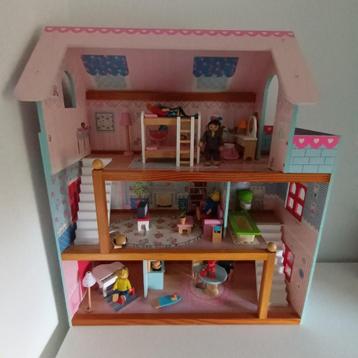 poppenhuis beschikbaar voor biedingen