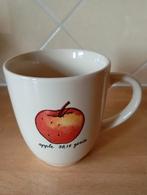 Jet ter Steege mok Apple, Huis en Inrichting, Keuken | Servies, Ophalen of Verzenden, Aardewerk, Overige stijlen, Kop(pen) en/of Schotel(s)