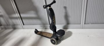 Prachtige zit en sta step in goud/ zwart beschikbaar voor biedingen