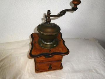 Antiek Duitse koffiemolen met logo van Zassenhaus beschikbaar voor biedingen