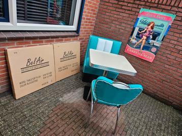 FIFTIES SIXTIES  BEL AIR DINER BANK TAFEL MET STOEL beschikbaar voor biedingen