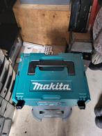 Makita koffer met ongeveer 3000 nieuwe schroeven/torax, Doe-het-zelf en Verbouw, Ophalen, Zo goed als nieuw