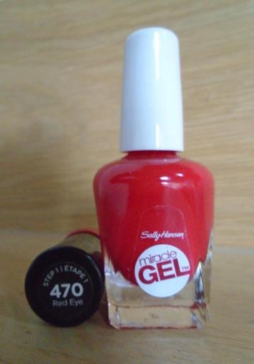 Ongebruikte rode Sally Hansen nagellak