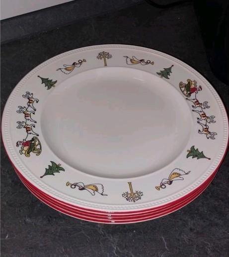 Wedgwood Windsor Christmas Borden 27cm, Huis en Inrichting, Keuken | Servies, Nieuw, Bord(en), Wedgwood, Keramiek, Ophalen
