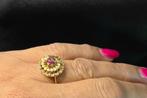 Gouden antieke ring met robijn. 2025/629., Ophalen of Verzenden, Goud, Ring, Met edelsteen