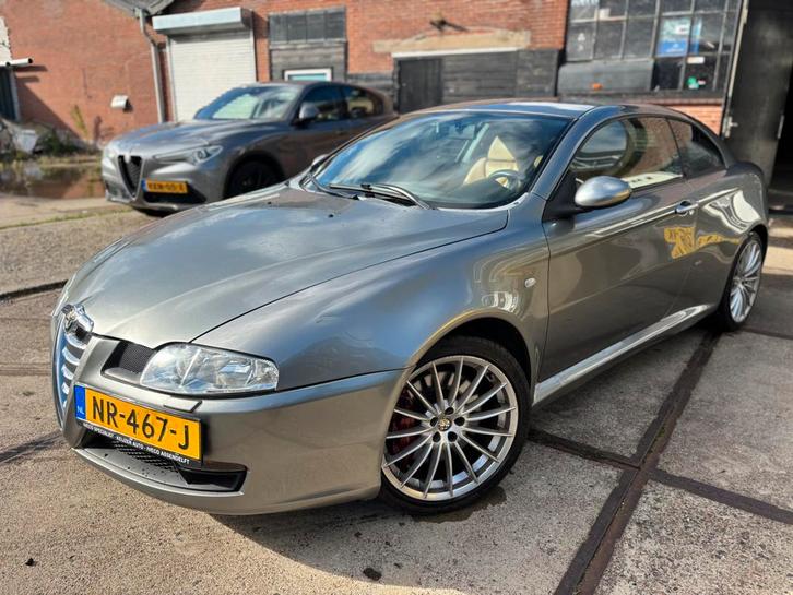 Alfa Romeo GT 3.2 V6 GTA Benzine / LPG g3 INRUIL mogelijk, Auto's, Alfa Romeo, Bedrijf, GT, ABS, Airbags, Airconditioning, Bluetooth