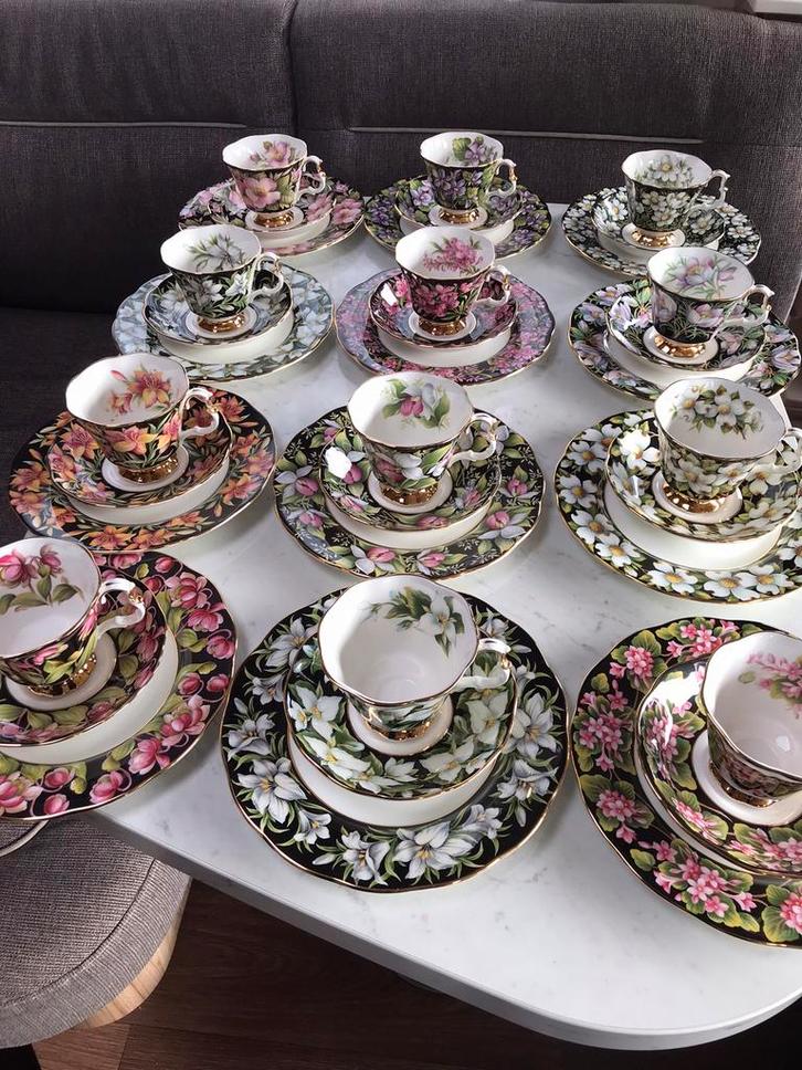 Royal albert PROVINCIAL FLOWER TRIO, Antiek en Kunst, Antiek | Servies compleet, Ophalen