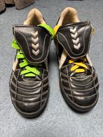 Gedragen zwarte voetbalschoenen 39, Maat XS of kleiner, Ophalen of Verzenden