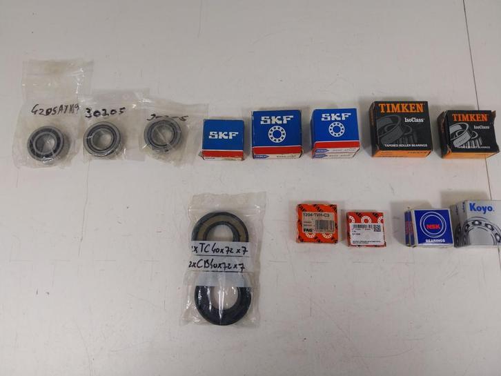 Diverse lagers, oliekeeringen nieuw in doosje en/of plastic, Doe-het-zelf en Verbouw, Gereedschap | Machine-onderdelen en Toebehoren