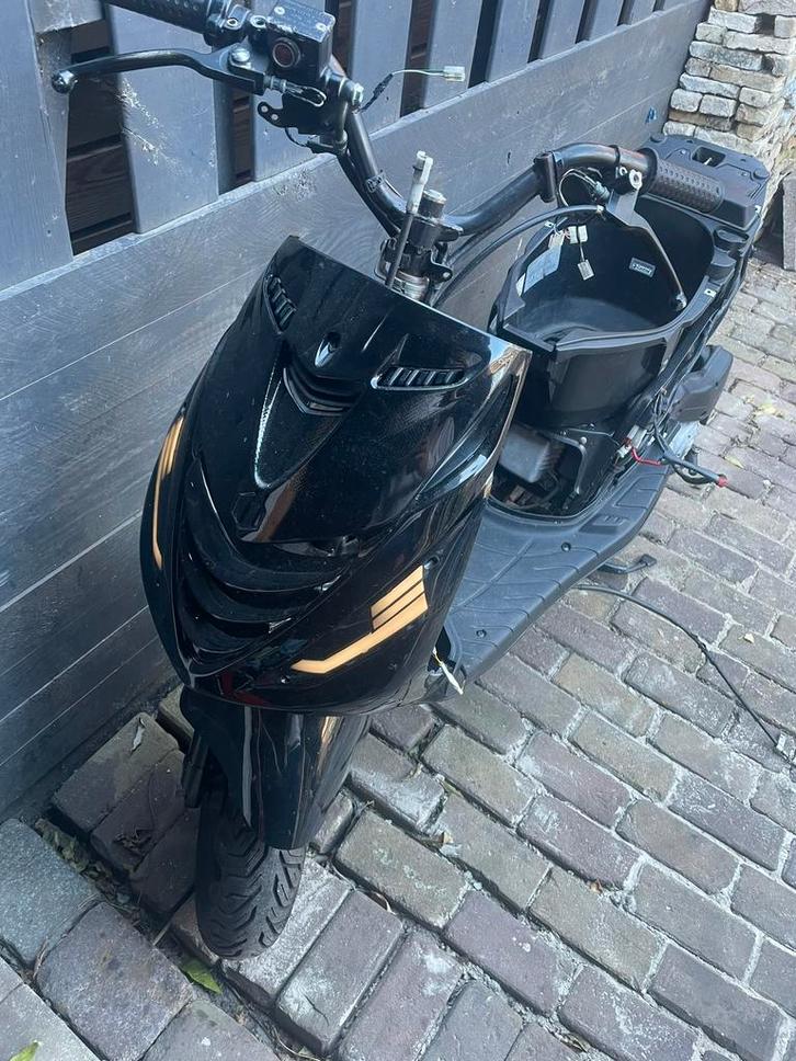 Te koop onderdelen zip, Fietsen en Brommers, Scooters | Piaggio, Zo goed als nieuw, Zip, Benzine, Ophalen of Verzenden