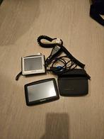 2x TomTom navigatie met autolader, Ophalen, Gebruikt