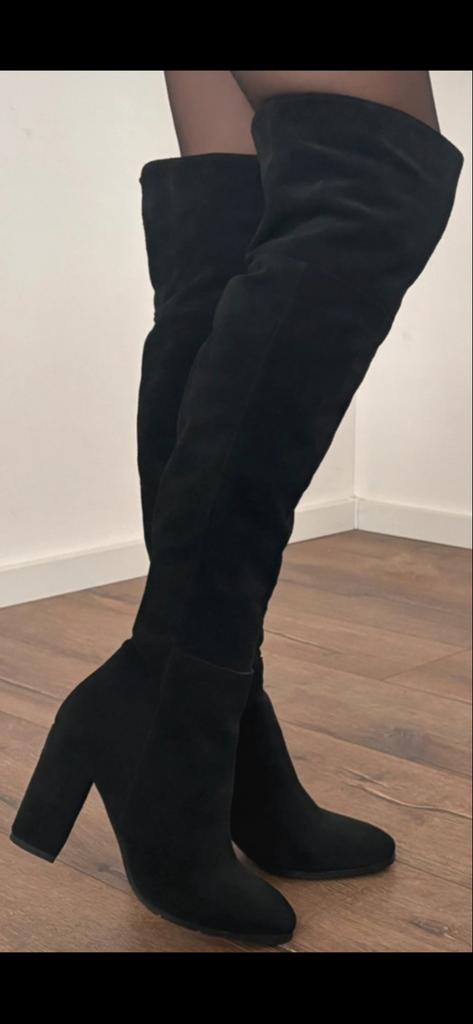 Notre v laarzen zwart suede - maat 38 & 36, Hoge laarzen, Zwart, Ophalen of Verzenden, Zo goed als nieuw