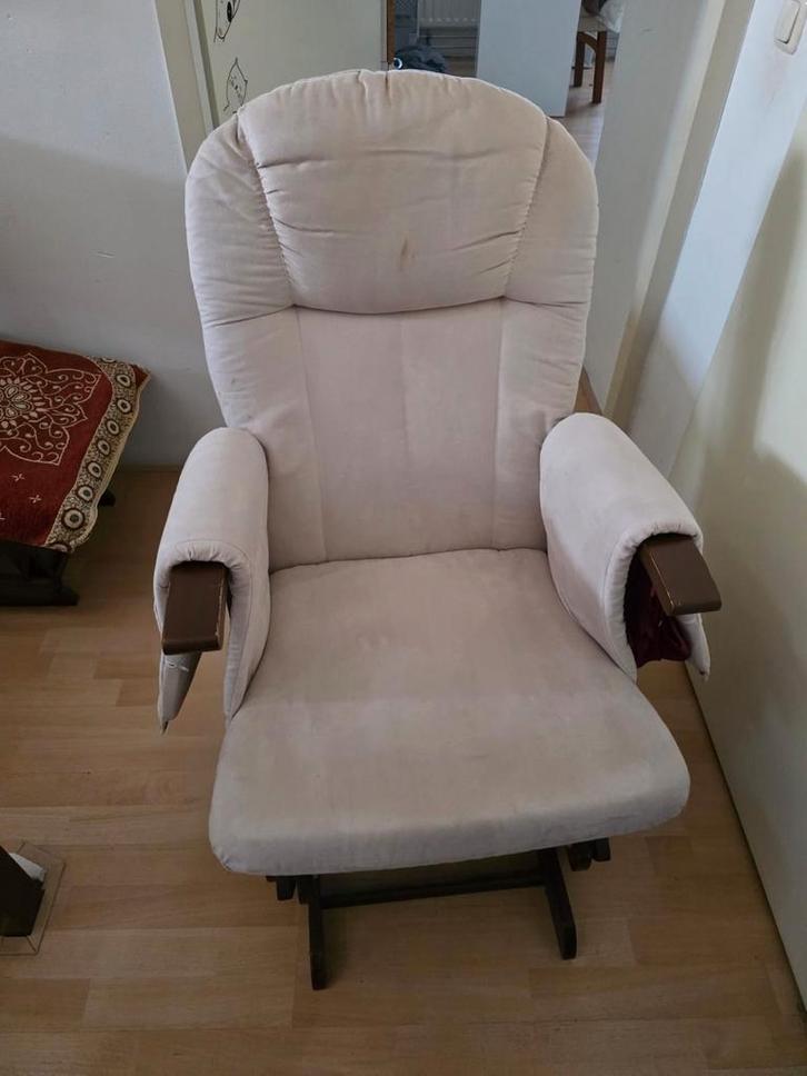 Rocking Stoel met Voetenbank - Ideaal voor Zwangerschap & Vo, Huis en Inrichting, Fauteuils, Zo goed als nieuw, Hout, Stof, 50 tot 75 cm