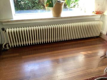 Klassieke radiatoren, jaren 50 beschikbaar voor biedingen