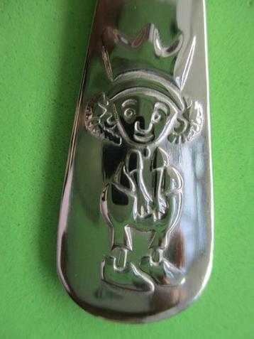 (KB4769) Kinderbestek DE KLEINE KONING koning vork  beschikbaar voor biedingen