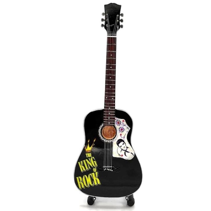 Elvis Presley king of rock miniatuur gitaar van hout 25cm, Verzamelen, Muziek, Artiesten en Beroemdheden, Nieuw, Foto of Kaart