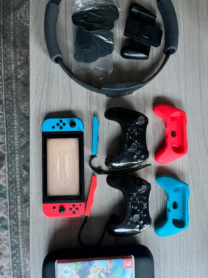 Nintendo Switch + Accessoires & Ring Fit Adventure, Spelcomputers en Games, Games | Nintendo Switch, Gebruikt, Sport, 1 speler
