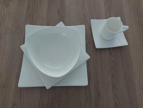 Compleet servies met koffieservies voor 12 personen, Huis en Inrichting, Keuken | Servies, Zo goed als nieuw, Compleet servies