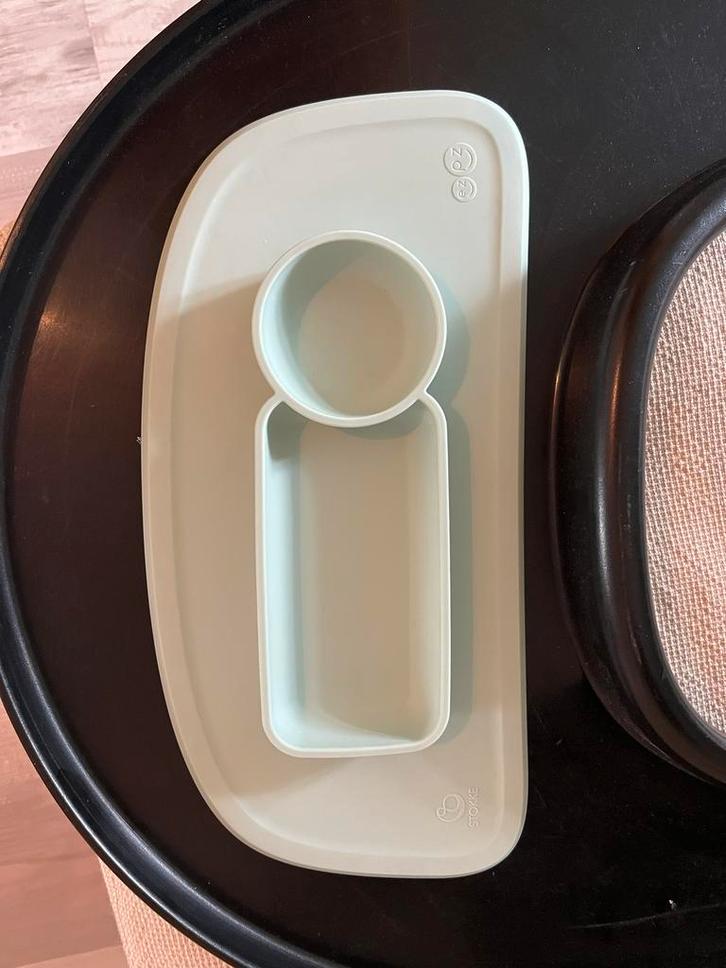 Stokke ezpz silicone placemat, Kinderen en Baby's, Babyvoeding en Toebehoren, Zo goed als nieuw, Overige typen, Ophalen of Verzenden
