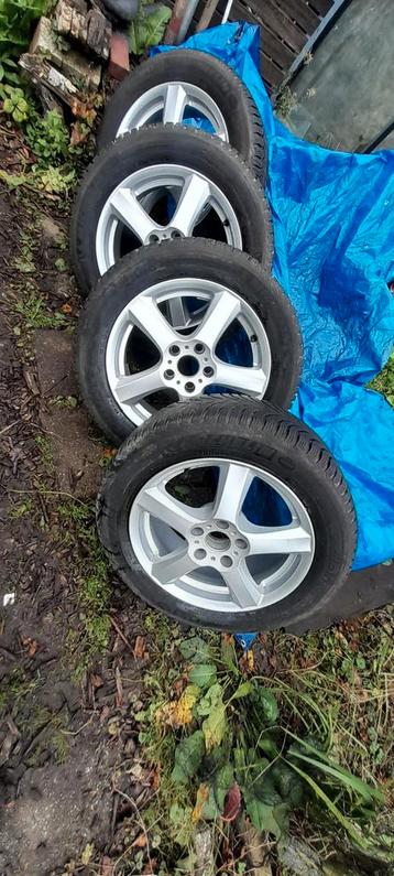 Set winterbanden op aluminium velgen, Michelin 205-55- 16" beschikbaar voor biedingen