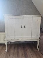 Oud houten kastje in brocante stijl, Ophalen