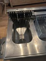 Dubbele frituur. 2/10 Letters.  voor horeca, 4 liter of meer, Ophalen, Zo goed als nieuw, Duo-friteuse