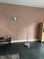 Grote metalen booglamp met zware voet, Huis en Inrichting, Ophalen, Gebruikt, Metaal, 150 tot 200 cm