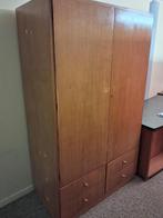 Kleerkast, Huis en Inrichting, Kasten | Kledingkasten, Ophalen, Gebruikt, 100 tot 150 cm, Met hangruimte