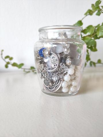 Mystery Jewelry Jar - silver and Pearls  beschikbaar voor biedingen