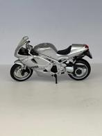 Triumph Daytona 955i 1:18 Maisto, Ophalen of Verzenden, Zo goed als nieuw, Motor, Maisto