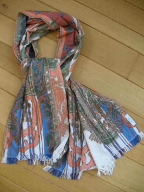 ZARA sjaal - nieuw -, Kleding | Dames, Mutsen, Sjaals en Handschoenen, Nieuw, Sjaal, Maat 46/48 (XL) of groter, Ophalen of Verzenden