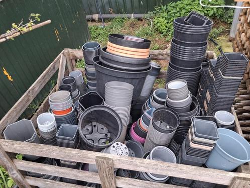 Gratis potjes!! Heel veel!! Kweekpotten, Tuin en Terras, Bloempotten, Zo goed als nieuw, Ophalen