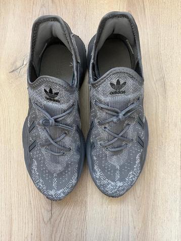 Adidas ozweego knit grey beschikbaar voor biedingen