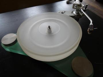 draaitafel voor de ware vinyl liefhebber beschikbaar voor biedingen