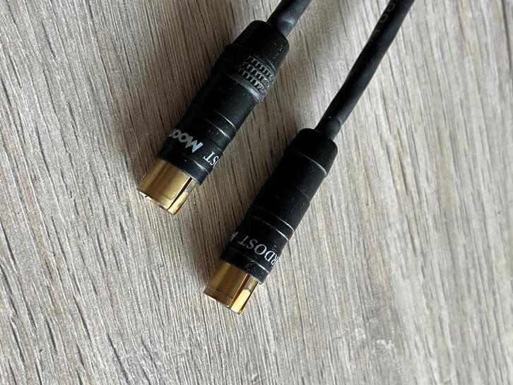 Nordost Quattro fil 1.0M RCA interlink, Audio, Tv en Foto, Audiokabels en Televisiekabels, Gebruikt, Interlink-kabel, Minder dan 2 meter