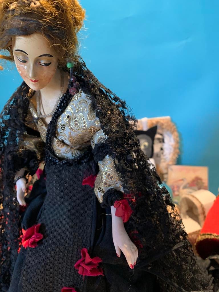 Stolp met bodier pop halfdoll, Antiek en Kunst, Ophalen of Verzenden