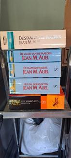 Complete serie van Jean M Auel, Gelezen, Ophalen of Verzenden
