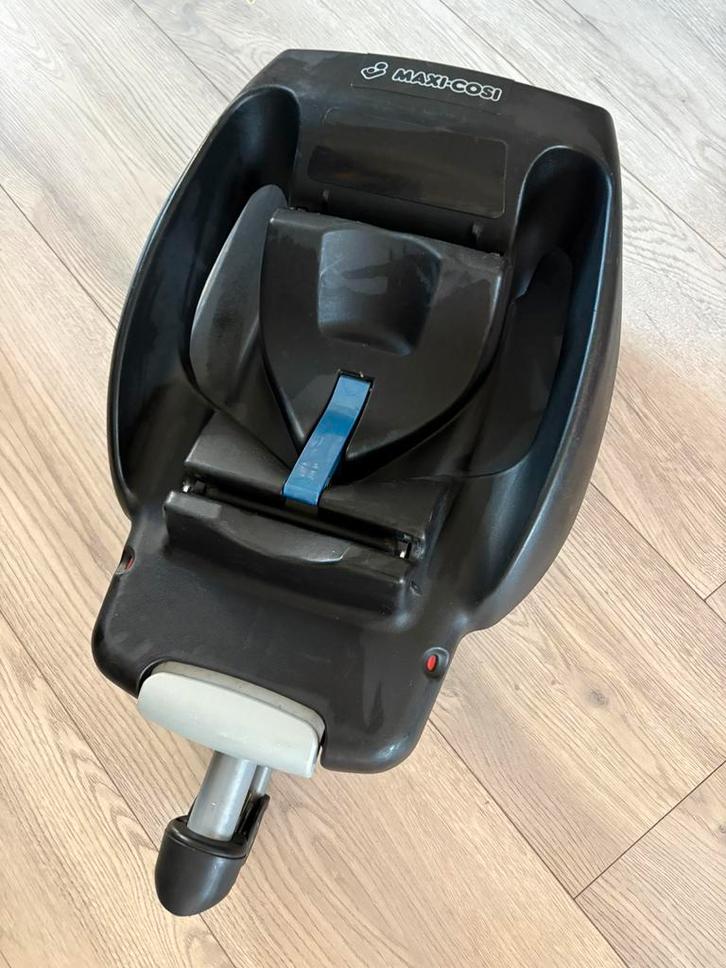 Maxi-Cosi EasyBase, Kinderen en Baby's, Autostoeltjes, Gebruikt, Maxi-Cosi, 0 t/m 13 kg, Autogordel, Ophalen