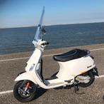 Vespa S 4takt geel kenteken, Fietsen en Brommers, Ophalen, Maximaal 45 km/u, Vespa S, Zo goed als nieuw