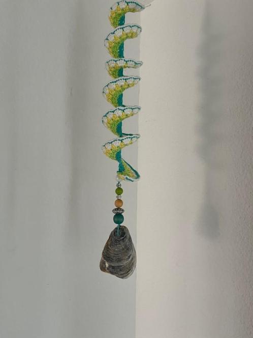 Windspinner schelp wit geel groen turquoise, Tuin en Terras, Windwijzers en Windmolens, Nieuw, Ophalen of Verzenden