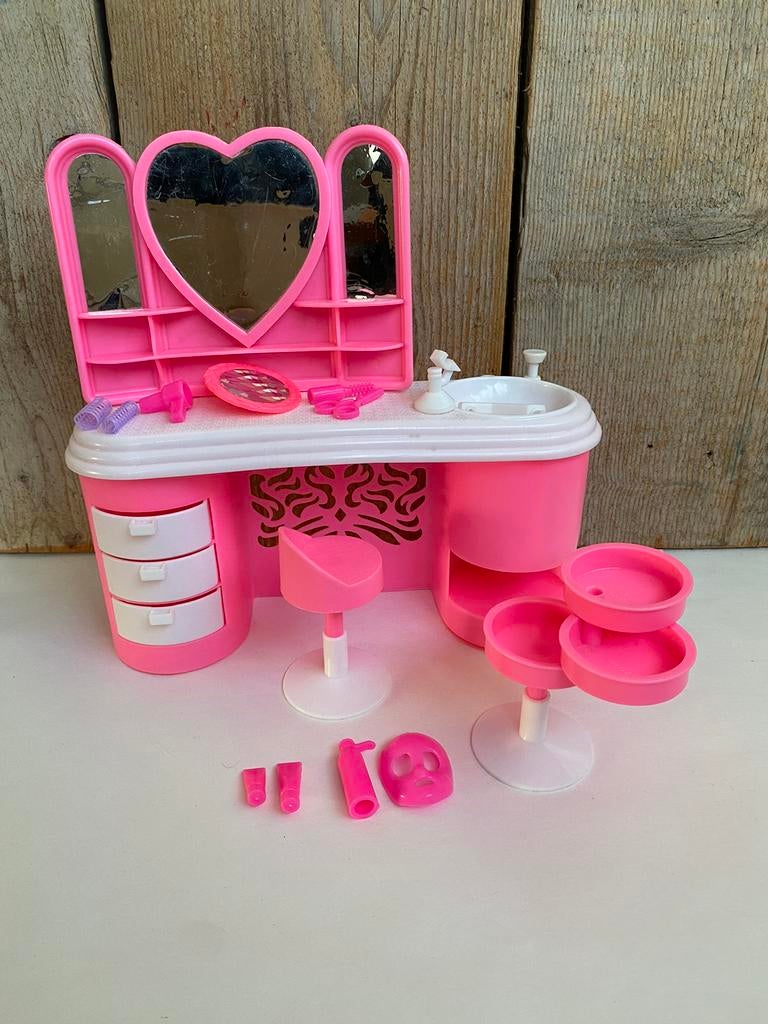 Beauty salon met stoel en tafel kapsalon, Ophalen of Verzenden, Zo goed als nieuw