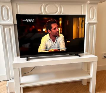 Philips-32 inch Smart TV-zo goed als nieuw beschikbaar voor biedingen