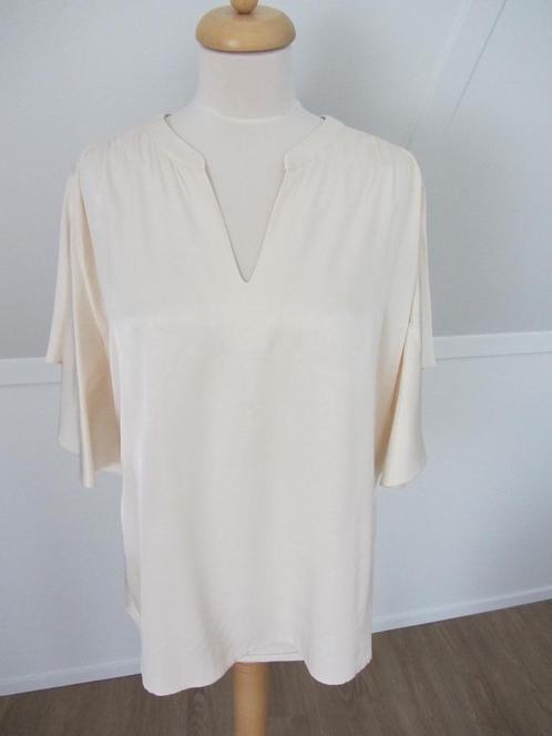 Top 42, beige, k. wijde mouw, kniphals, merk: Nukus, Kleding | Dames, Tops, Zo goed als nieuw, Maat 42/44 (L), Beige, Korte mouw