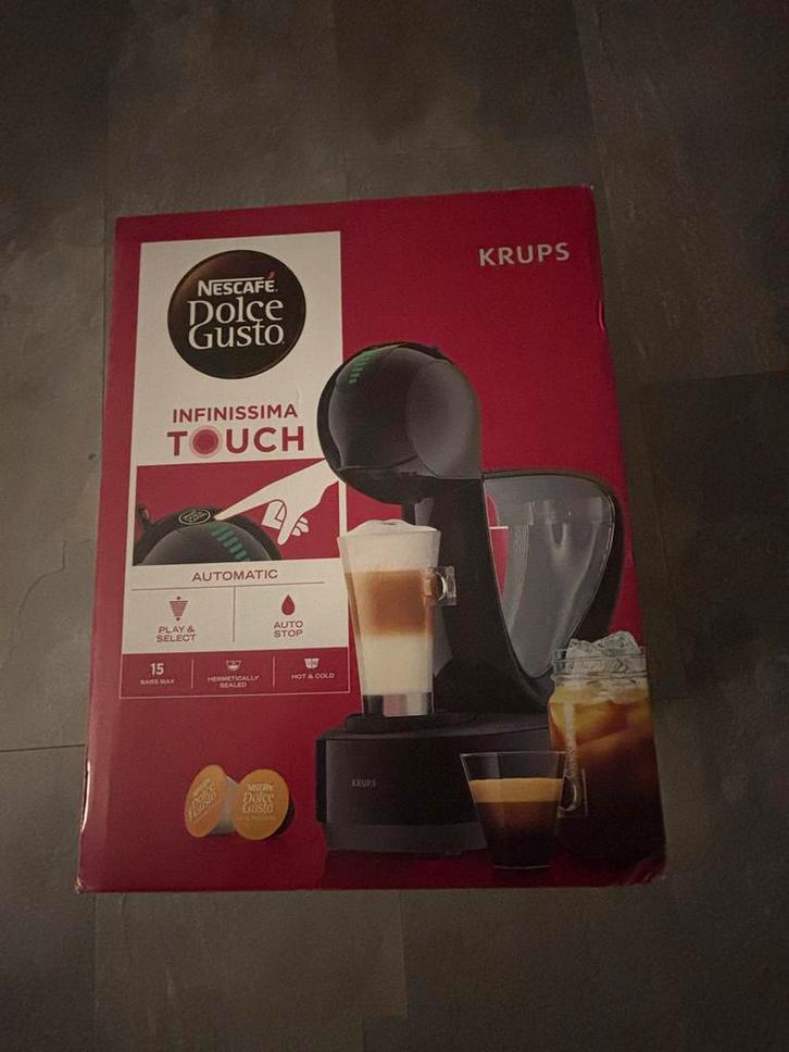 Krups Nescafé Dolce Gusto Infinissima Touch, Witgoed en Apparatuur, Koffiezetapparaten, Zo goed als nieuw, Koffiepads en cups