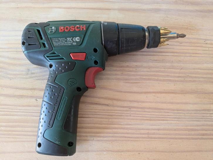 Lader gezocht voor deze bosch schroevedraaier, Doe-het-zelf en Verbouw, Gereedschap | Boormachines, Zo goed als nieuw, Ophalen of Verzenden