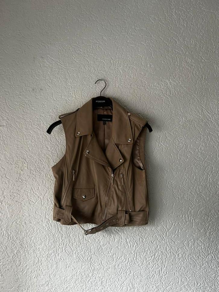 Leren gilet Studio Ar (40), Kleding | Dames, Bodywarmers, Zo goed als nieuw, Maat 38/40 (M), Beige, Ophalen of Verzenden